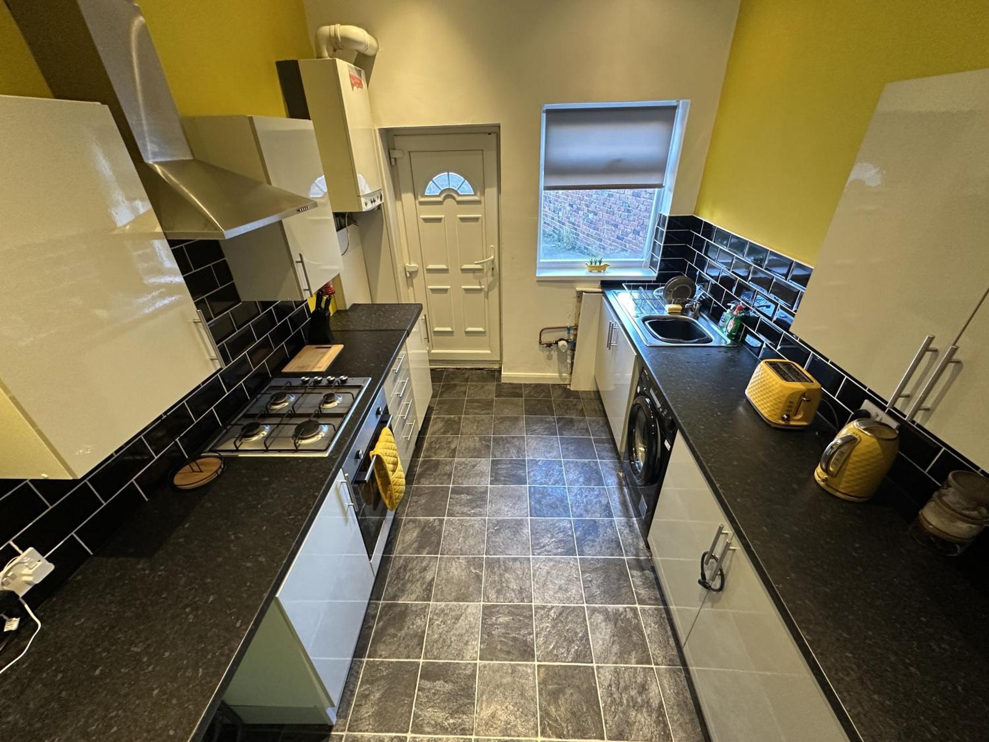 Large Ground Floor Apartment - South Shields - 3 Minutes From South Tyneside Hospital, 8 Minutes From Beach Eksteriør bilde
